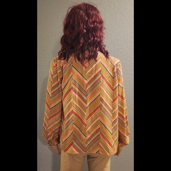 Retro Pussybow Blouse - Picture 15 of 16